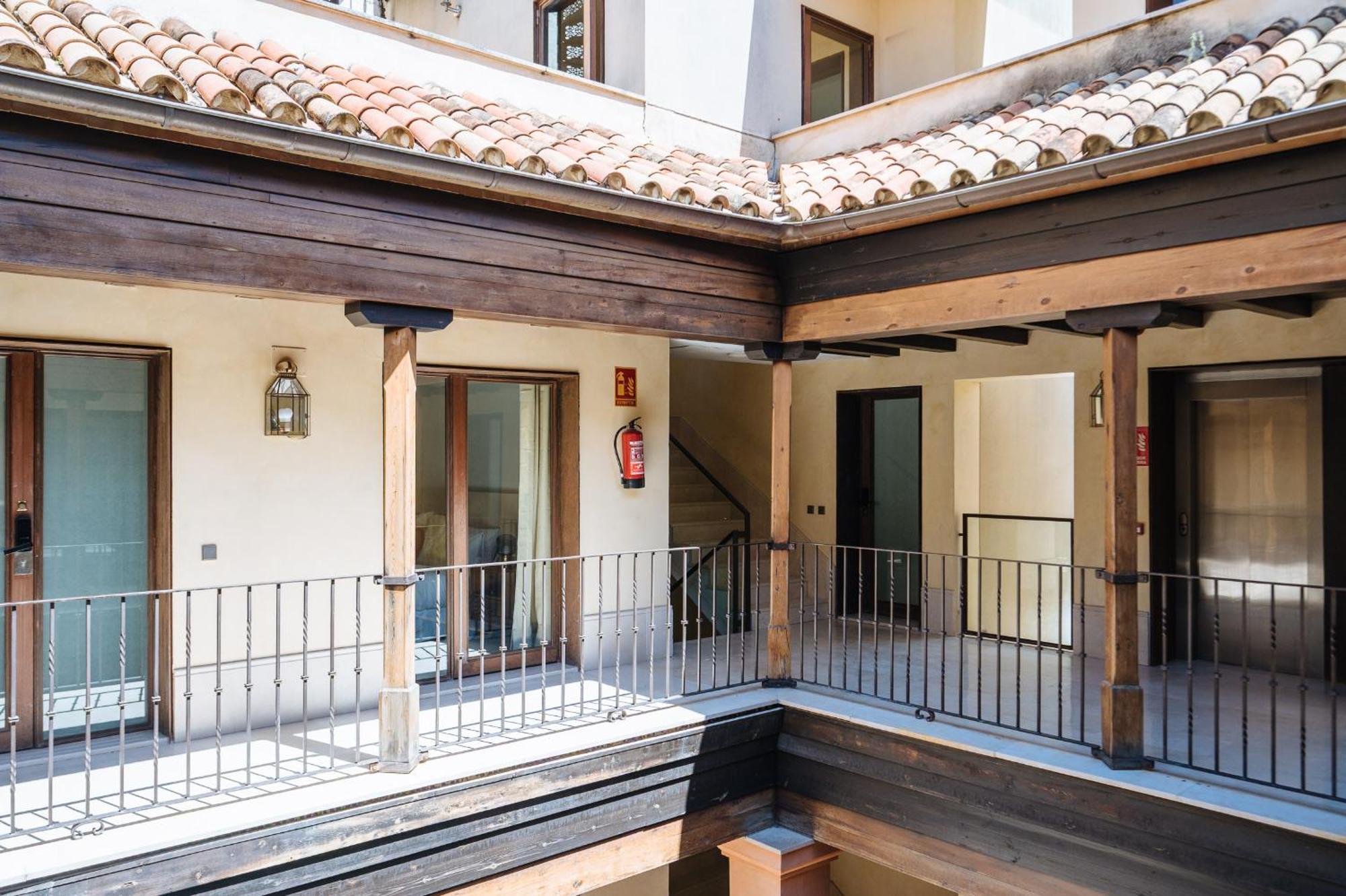 Apartamentos La Vistosona Sevilla Eksteriør billede